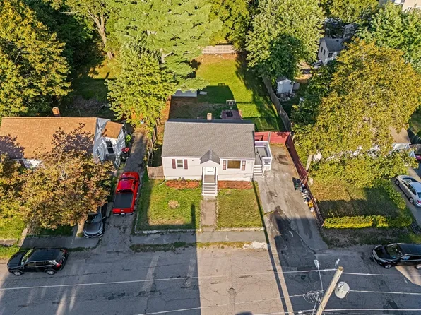 28 Crescent Ave, Brockton, MA 02302