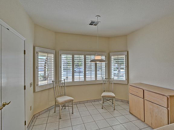 4th image of 20418 N 133rd Way