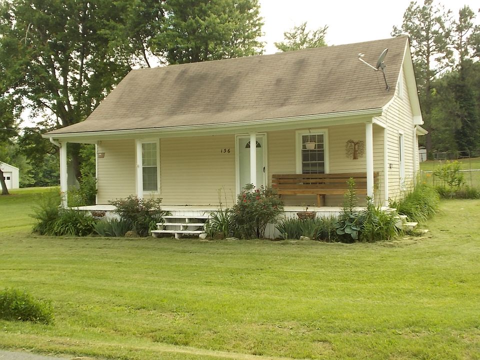 2nd image of 136 Nelson Ln