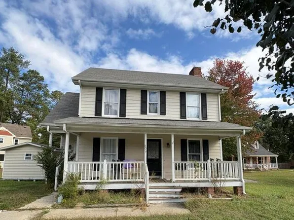 809 Starfield Ct, Fuquay Varina, NC 27526