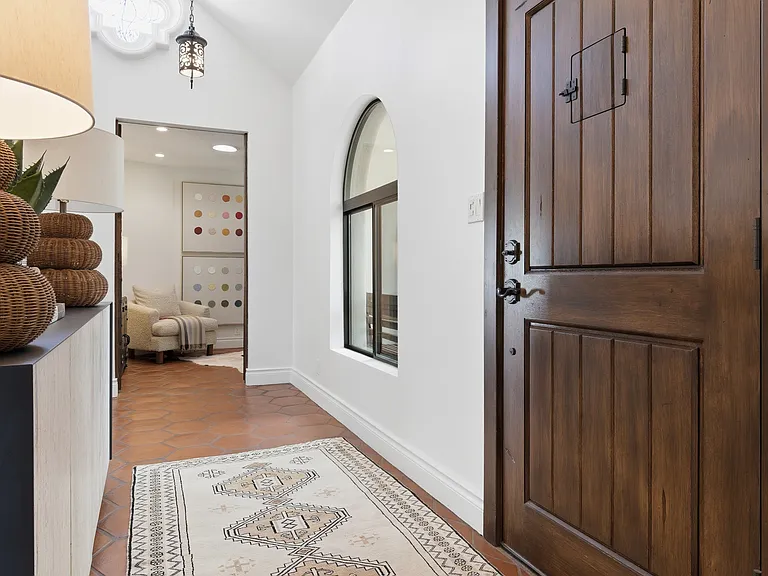 5828 E Cactus Wren Rd — Photo 11