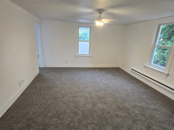 10 N Main St Floor 2, Trumbauersville, PA 18970