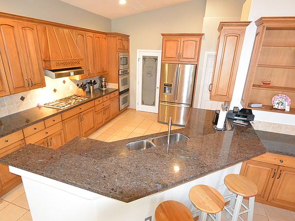 2nd image of 5901 Spinnaker Reach Ave