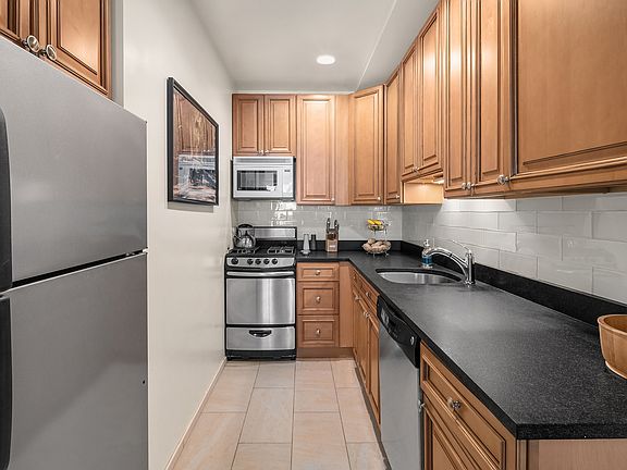 4th image of 111 W 113th St APT 4A