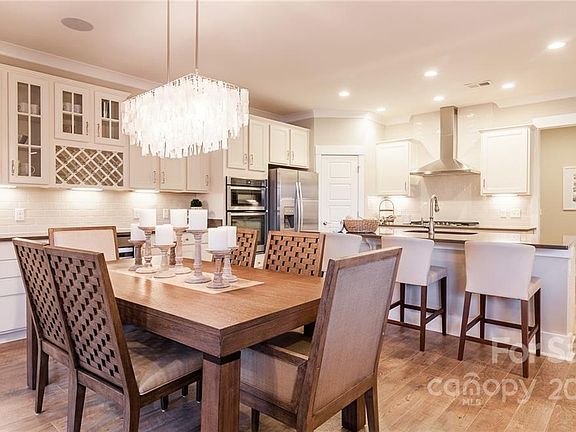 5th image of 14016 Glaswick Dr #211