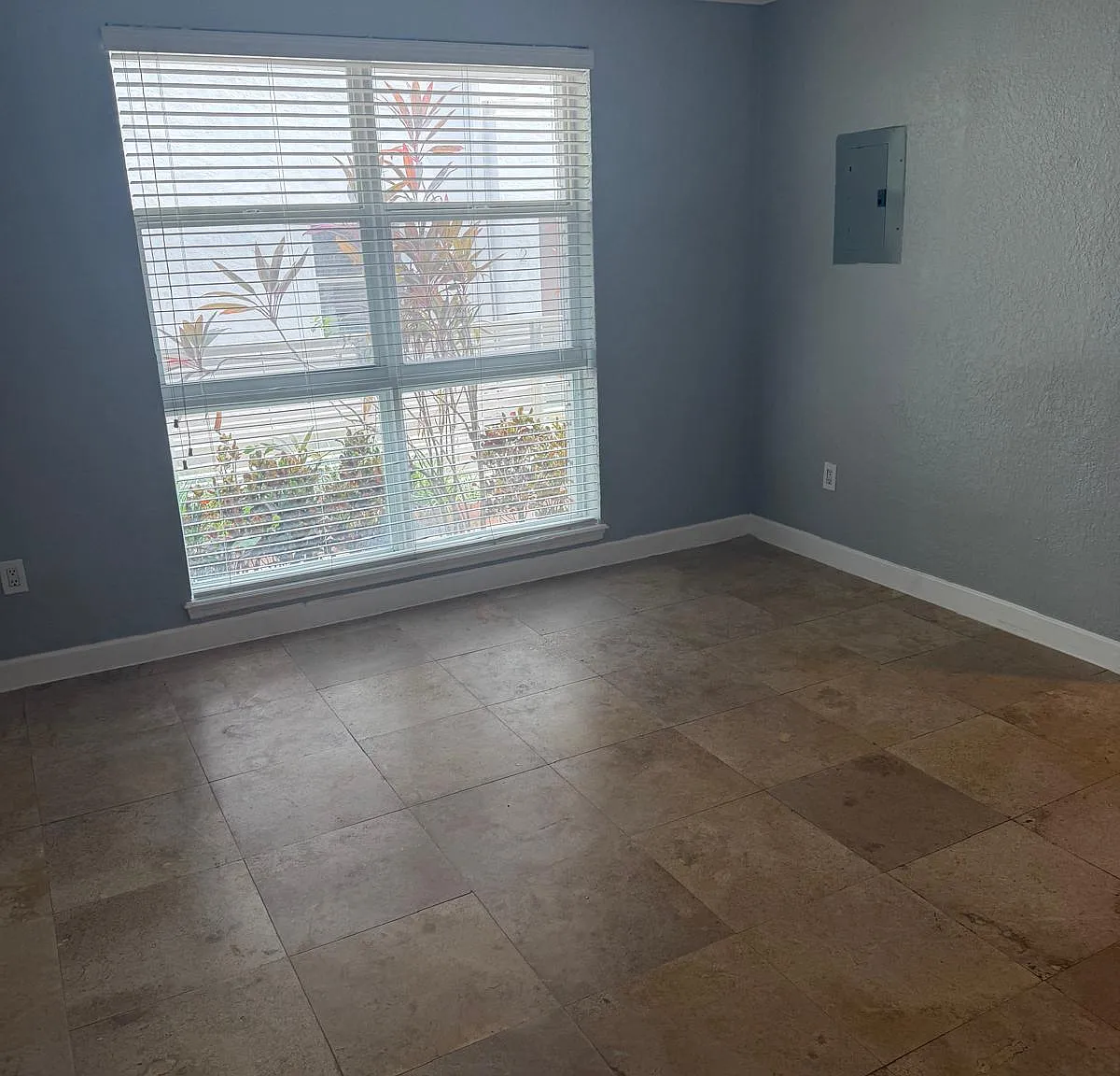 1 bed, 800 sqft, $2,250 — Photo 3