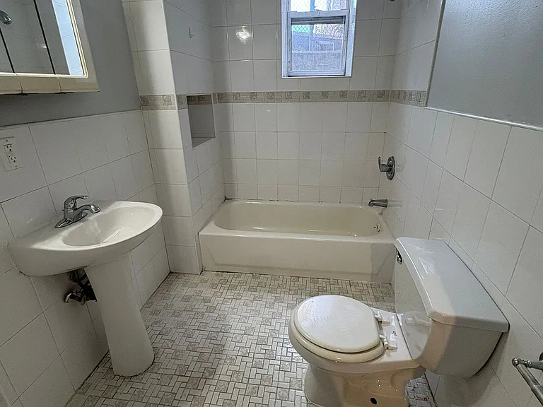 15 Goldsmith Ave #1 — Photo 7