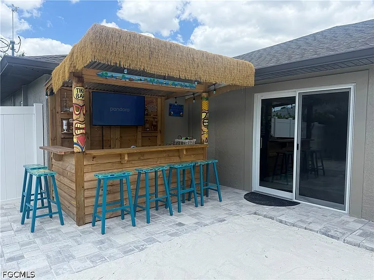 3425 SE 4th Ave — Photo 16