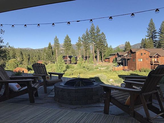 4th image of 854 Lake Tahoe Blvd