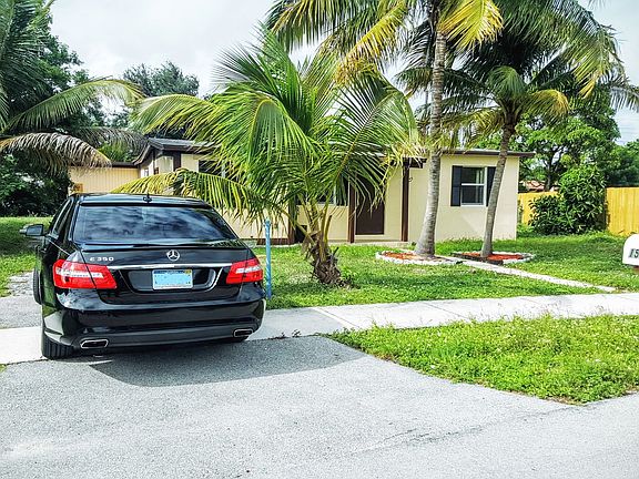 3rd image of 1545 NE 53rd Street Pompano Bch #1545