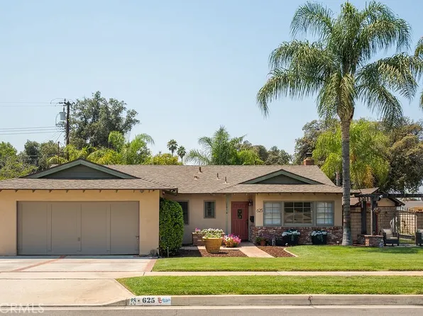 625 Cardinal Ln, Redlands, CA 92374