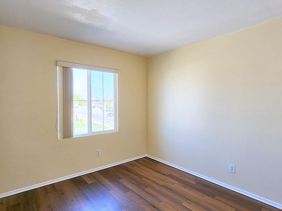 5th image of 7683 Walnut Grove Ave