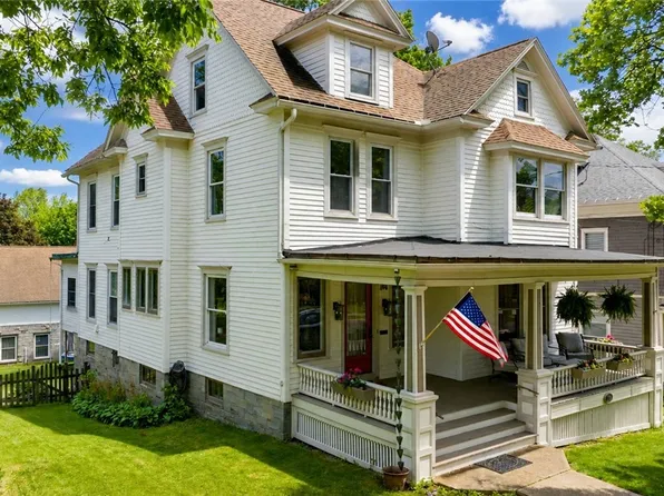 126 N Broad St, Norwich, NY 13815