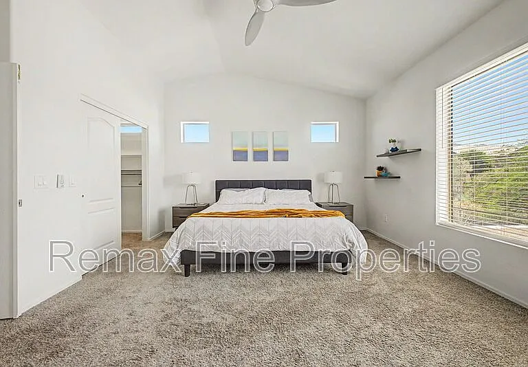 3563 N Tuscany — Photo 18