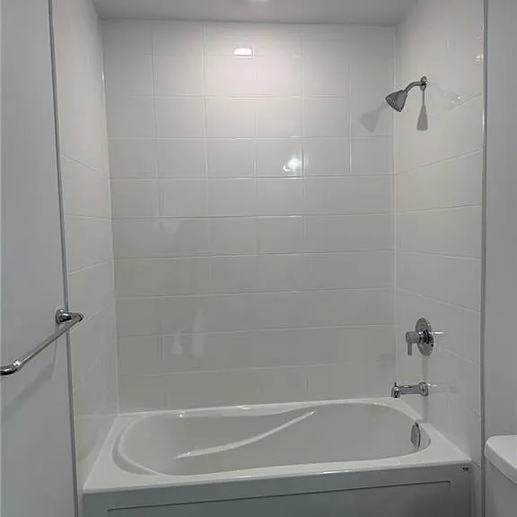 1000 Lackner Pl #401 — Photo 7