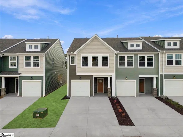 409 Alicat Dr, Simpsonville, SC 29680