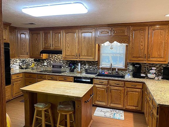 3rd image of 1791 Shady Creek Ln