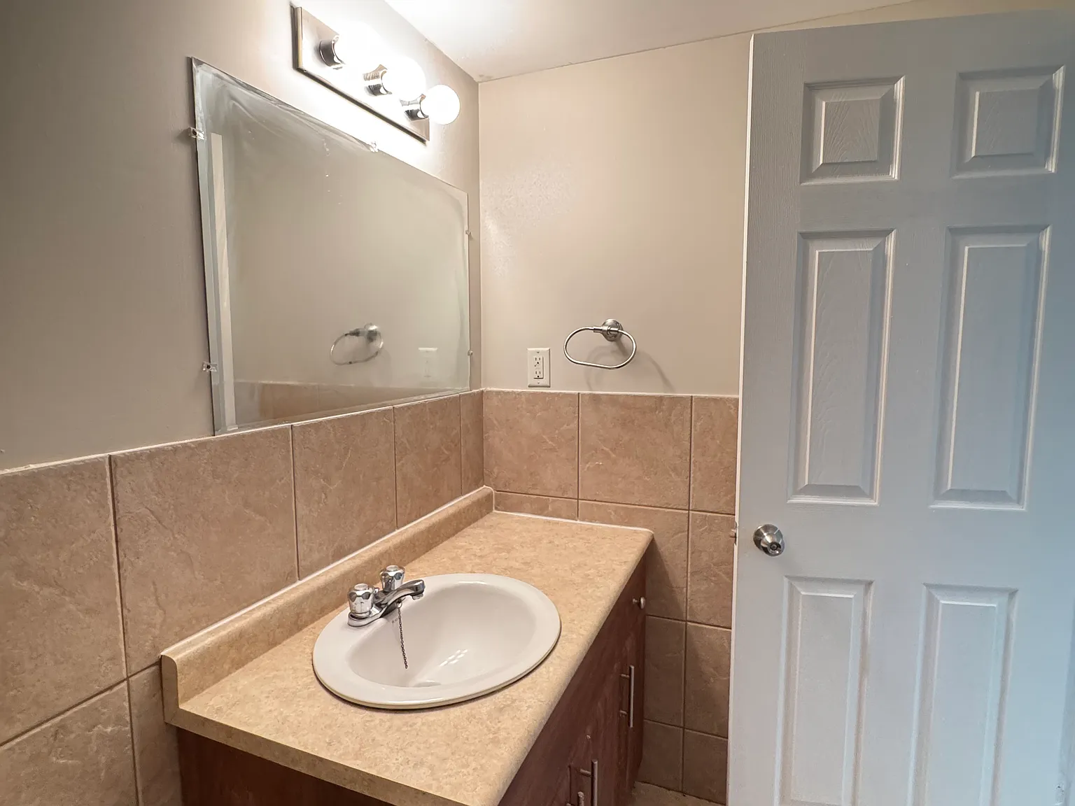 1 bed, $1,400 — Photo 2