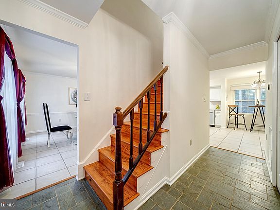 4th image of 11919 Saint Helena Dr