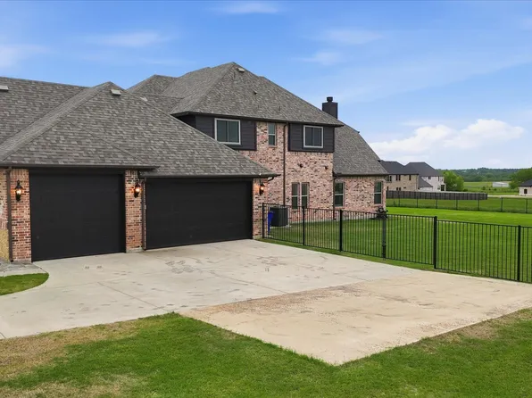 1053 Hickory Ln, Howe, TX 75459