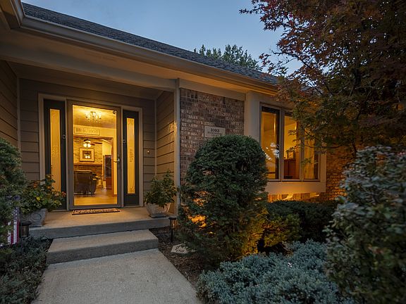 5th image of 1093 N Buckingham Ct