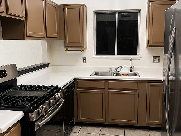 10918 Yogi Berra Cir — Photo 5