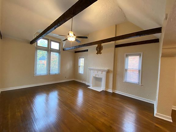 3rd image of 1558 Northwest Blvd APT 4