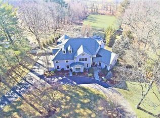 99 Stonecrest Rd, Ridgefield, CT 06877