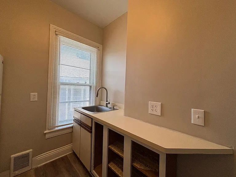 13 Lafayette Park — Photo 10