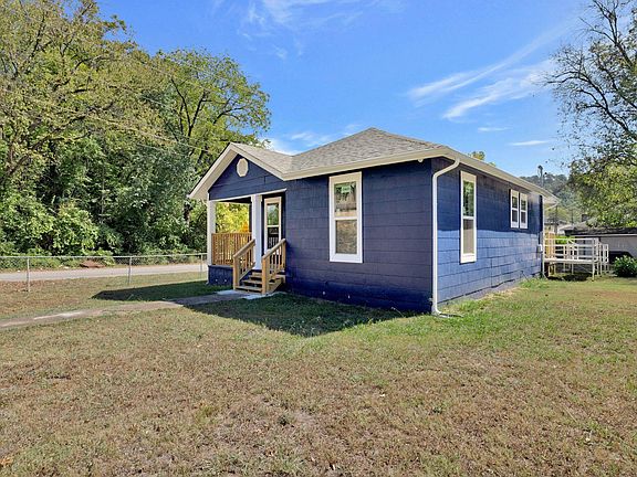 3rd image of 1814 Dodson Ave