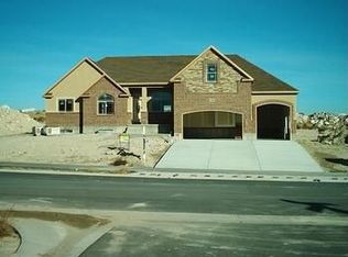 9484 Horizon Dr, Eagle Mountain, UT 84005