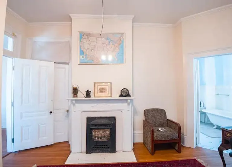 6056 Prytania St — Photo 14