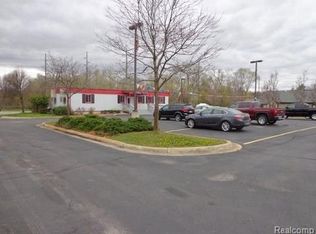 2270 E Highland Rd, Highland, MI 48356