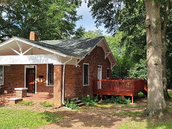 Beautiful full brick cottage