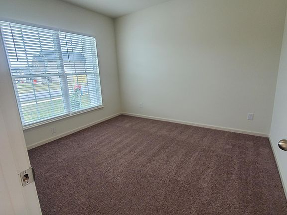 4th image of 112 Leda Dr