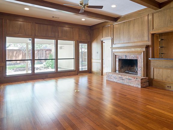4th image of 4109 Hideaway Ln