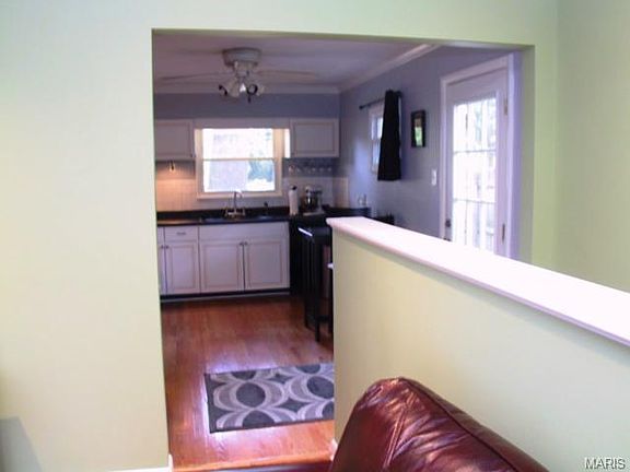 5th image of 11824 Lillian Ave
