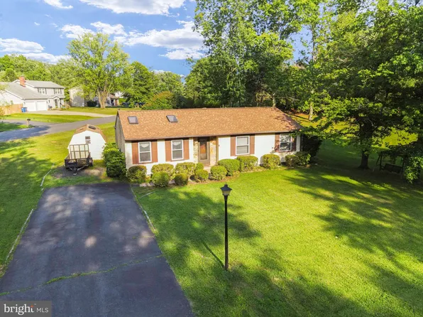 7109 Alleghany St, Warrenton, VA 20187