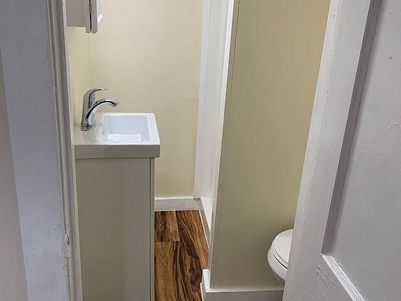 4th image of 2648 S Getty St #4