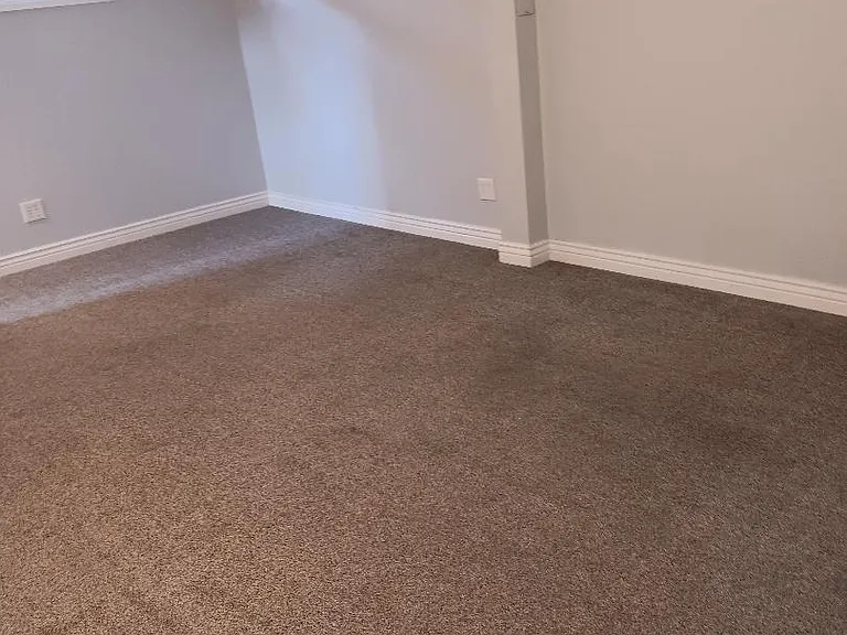 2390 E Vassar Ave — Photo 16