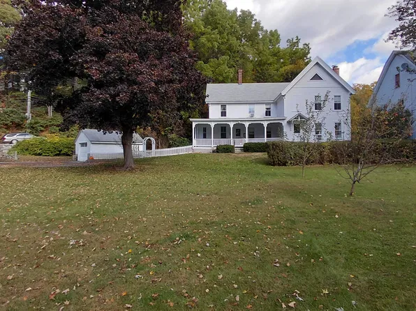 21 Whiting Hill Road #J-26, Wilton, NH 03086