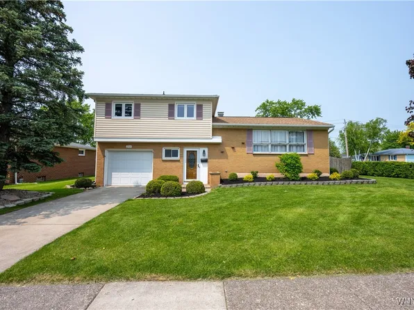 254 Marrano Pkwy, Cheektowaga, NY 14227