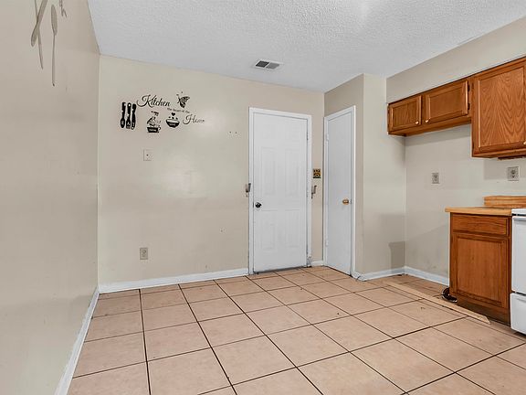 5th image of 5266 Bitter Creek Dr