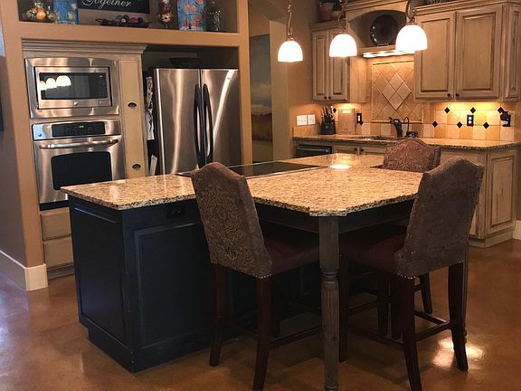 4th image of 2638 Beaver Ln