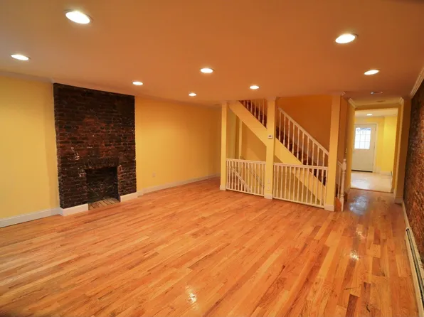 397 Bainbridge St, Brooklyn, NY 11233