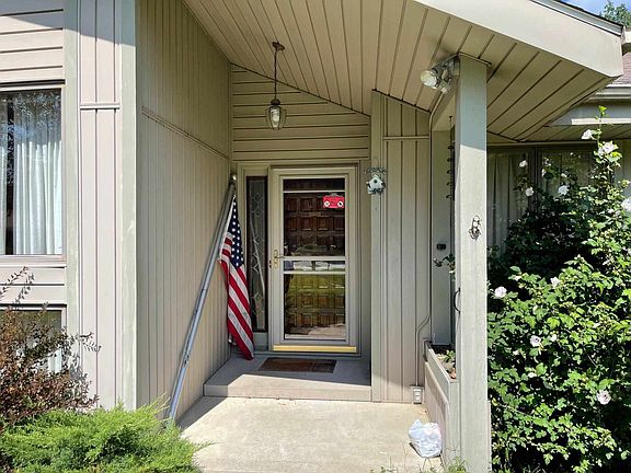 2nd image of 20571 N Gatehouse Dr