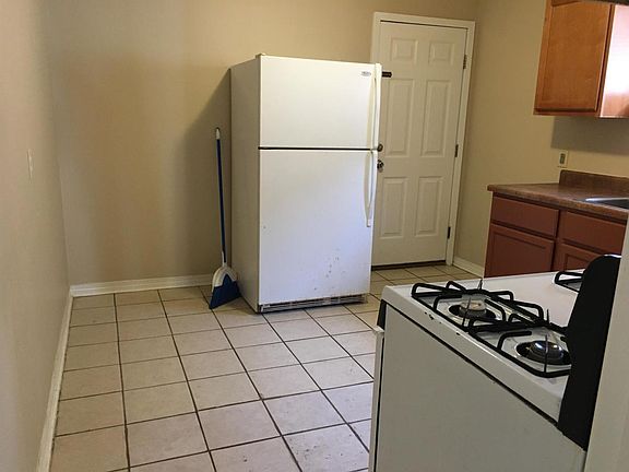 5th image of 423 S Murat St APT D