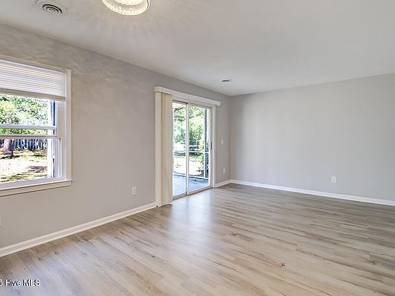 2nd image of 2704 S 17th Street Apt A