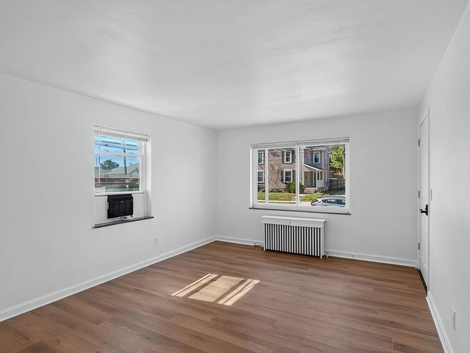 1 bed, 750 sqft, $1,050 — Photo 4