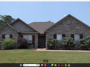 1865 Potter St, Conway, AR 72032